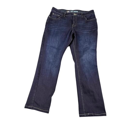 Lee Total Freedom Jeans Women's 14 Petite Blue Straight Leg Stretch Comfort - Picture 1 of 8